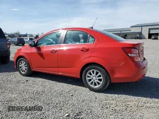 2018 Chevrolet Sonic LT z VIN 1G1JD5SH5J4106052, wystawiony jako Copart lot #52607635 z przebiegiem 83 110 mil mil oraz Szkoda całkowita • Salvage title. Historia ofert i sprzedaży dostępna na DreamBid. Obrazek 2.