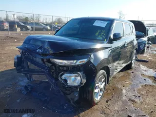 2021 Kia Soul LX with VIN KNDJ23AU6M7134798, listed as a IAAI auction lot 41770206 with 106,645 mi miles. Bid and sale history available at carsss.com. Image 17.