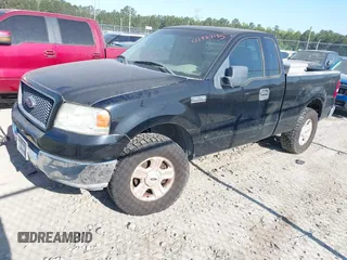 2004 Ford F-150 XL with VIN 1FTRF12W24NC35442, listed as a IAAI auction lot 41988185 with 189,050 mi miles. Bid and sale history available at carsss.com. Image 2.