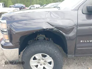 2015 Chevrolet Silverado 1500 LT with VIN 3GCUKREC3FG356496, listed as a IAAI auction lot 41986510 with 191,397 mi miles. Bid and sale history available at carsss.com. Image 6.