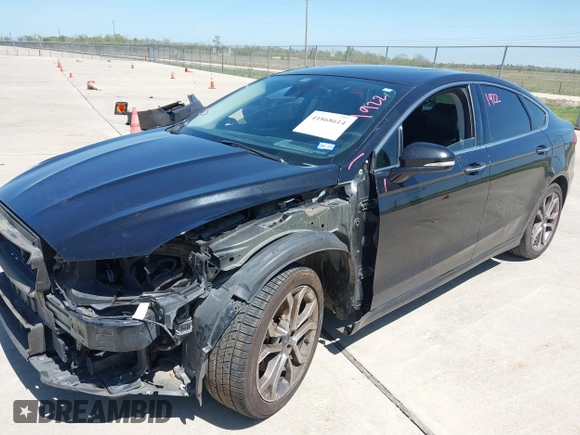 2019 Ford Fusion SEL with VIN 3FA6P0CD2KR113476, listed as a IAAI auction lot 41868614 with 86,650 mi miles. Bid and sale history available at carsss.com. Image 6.