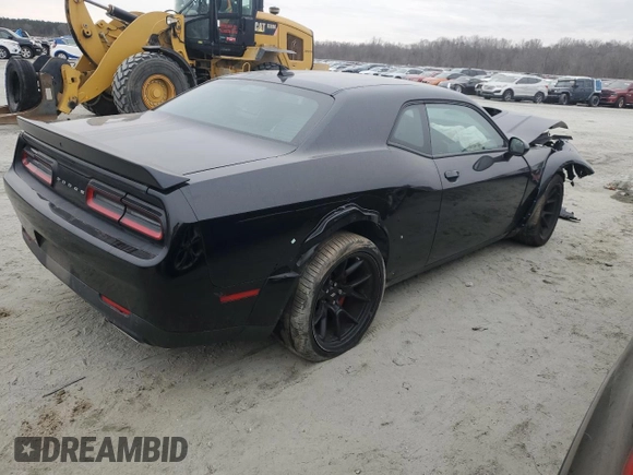 2023 Dodge Challenger R/T Scat Pack Widebody z VIN 2C3CDZFJ6PH593668, wystawiony jako Copart lot #45582495 z przebiegiem 13 555 mil mil oraz Szkoda całkowita • Salvage title. Historia ofert i sprzedaży dostępna na DreamBid. Obrazek 3.