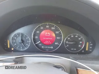 2003 Mercedes-Benz E 320 z VIN WDBUF65J33A347873, wystawiony jako IAAI lot #41568345 z przebiegiem 119 174 mil mil oraz . Historia ofert i sprzedaży dostępna na DreamBid. Obrazek 7.