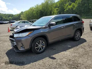 2017 Toyota Highlander XLE с VIN 5TDJZRFHXHS381571, выставлен на аукционе Copart как лот 66474565 с пробегом 110 242 миль миль и Списание • Salvage title. История ставок и продаж доступна на DreamBid. Изображение 1.
