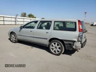 2002 Volvo V70 with VIN YV1SJ58DX21263405, listed as a Copart auction lot 69989364 with 133,710 mi miles and Salvage Title. Bid and sale history available at carsss.com. Image 2.