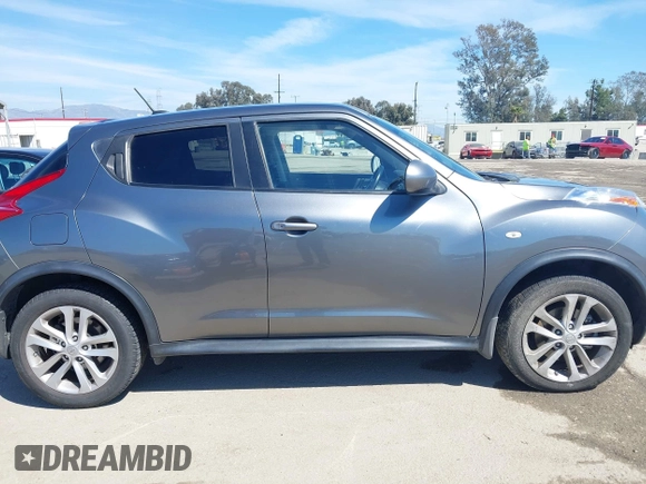 2011 Nissan Juke SL with VIN JN8AF5MR2BT015663, listed as a IAAI auction lot 41878579 with 120,611 mi miles. Bid and sale history available at carsss.com. Image 14.