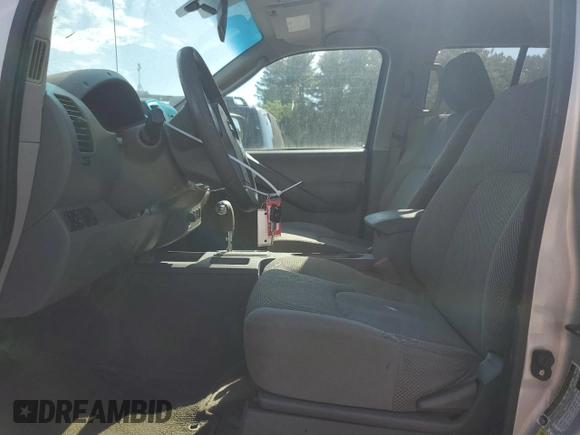 2010 Nissan Frontier SE z VIN 1N6AD0EV3AC441504, wystawiony jako Copart lot #63306525 z przebiegiem 149 868 mil mil oraz Czysty tytuł • Clean title. Historia ofert i sprzedaży dostępna na DreamBid. Obrazek 7.