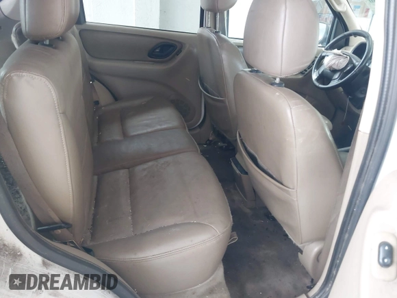 2004 Ford Escape XLT z VIN 1FMYU03184DA08689, wystawiony jako IAAI lot #42538780 z przebiegiem 251 930 mil mil oraz . Historia ofert i sprzedaży dostępna na DreamBid. Obrazek 8.