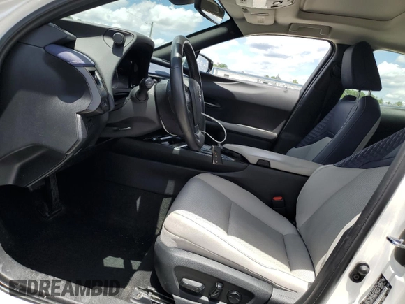 2020 Lexus UX 200 with VIN JTHP3JBH1L2022644, listed as a Copart auction lot 61127245 with 48,940 mi miles and Salvage title. Bid and sale history available at DreamBid. Image 7.