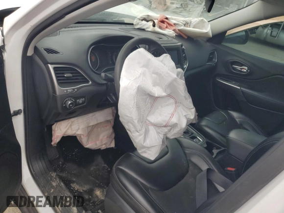 2020 Jeep Cherokee Latitude Plus z VIN 1C4PJLLBXLD552595, wystawiony jako Copart lot #48961565 z przebiegiem 56 801 mil mil oraz Szkoda całkowita • Salvage title. Historia ofert i sprzedaży dostępna na DreamBid. Obrazek 8.