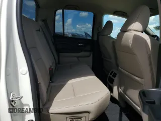 2018 Honda Ridgeline RTL-T z VIN 5FPYK3F68JB007783, wystawiony jako Copart lot #73716684 z przebiegiem Nie podano mil oraz Nie do naprawy. Historia ofert i sprzedaży dostępna na DreamBid. Obrazek 10.