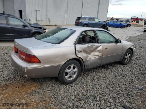 1998 Lexus ES 300 Luxury Sport Sdn with VIN JT8BF28G9W5042763, listed as a Copart auction lot 43462835 with 277,945 mi miles and Salvage Title. Bid and sale history available at carsss.com. Image 3.