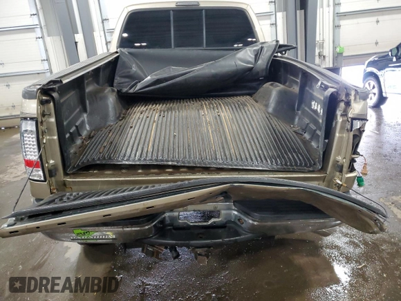 2001 Ford Super Duty F-250 XL with VIN 1FTNX21F51EC56106, listed as a Copart auction lot 89001365 with 153,839 mi miles and Salvage Title. Bid and sale history available at carsss.com. Image 6.