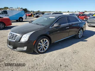 2013 Cadillac XTS Luxury with VIN 2G61P5S30D9219690, listed as a Copart auction lot 85733864 with 137,870 mi miles and Salvage Title. Bid and sale history available at DreamBid. Image 1.
