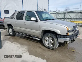2005 Chevrolet Avalanche LS with VIN 3GNEC12Z35G156137, listed as a Copart auction lot 46142765 with 179,063 mi miles and Non Repairable. Bid and sale history available at carsss.com. Image 4.