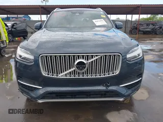 2019 Volvo XC90 Inscription z VIN YV4A22PL2K1487822, wystawiony jako IAAI lot #42076404 z przebiegiem 61 648 mil mil oraz . Historia ofert i sprzedaży dostępna na DreamBid. Obrazek 12.