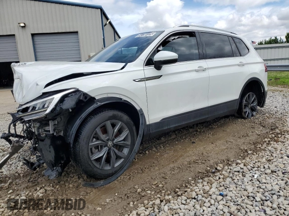 2022 Volkswagen Tiguan SE with VIN 3VV2B7AX3NM133607, listed as a Copart auction lot 54736125 with 25,951 mi miles and Salvage title. Bid and sale history available at DreamBid. Image 1.