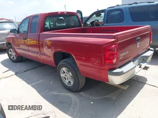 2006 Dodge Dakota SLT z VIN 1D7HE42N66S629432, wystawiony jako IAAI lot #42319636 z przebiegiem 187 086 mil mil oraz . Historia ofert i sprzedaży dostępna na DreamBid. Obrazek 3.