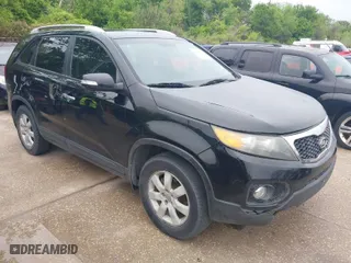 2013 Kia Sorento LX with VIN 5XYKT3A67DG391846, listed as a IAAI auction lot 41966568 with 235,579 mi miles. Bid and sale history available at carsss.com. Image 1.