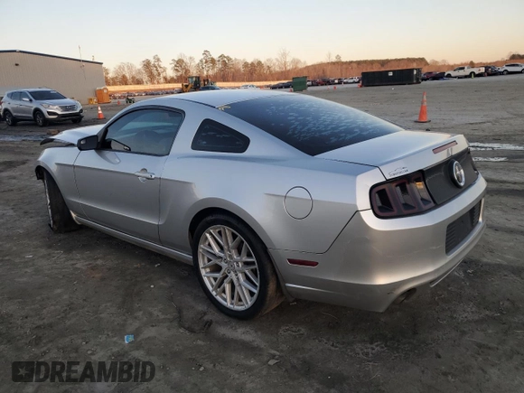 2014 Ford Mustang V6 with VIN 1ZVBP8AM5E5240852, listed as a Copart auction lot 43550315 with 195,614 mi miles and Salvage Title. Bid and sale history available at DreamBid. Image 2.