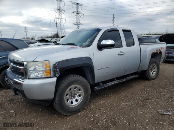 2010 Chevrolet Silverado 1500 LT with VIN 1GCSKSEA8AZ168241, listed as a Copart auction lot 84302704 with 157,334 mi miles and Salvage Title. Bid and sale history available at carsss.com. Image 1.