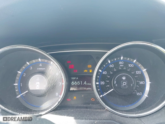 2013 Hyundai Sonata SE with VIN 5NPEC4AC9DH784460, listed as a IAAI auction lot 42099724 with 152,744 mi miles. Bid and sale history available at carsss.com. Image 7.