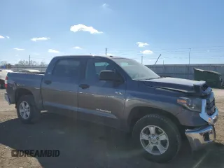 2015 Toyota Tundra SR5 z VIN 5TFDW5F1XFX421561, wystawiony jako Copart lot #46880165 z przebiegiem 110 669 mil mil oraz Szkoda całkowita • Salvage title. Historia ofert i sprzedaży dostępna na DreamBid. Obrazek 4.