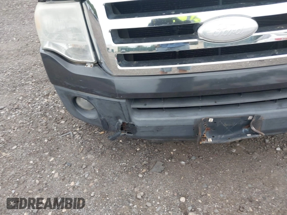 2007 Ford Expedition XLT with VIN 1FMFU16577LA81719, listed as a IAAI auction lot 42464405 with Not provided miles and . Bid and sale history available at DreamBid. Image 5.