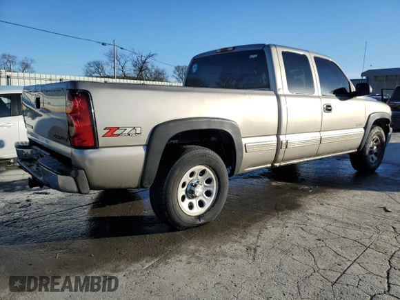 2000 Chevrolet Silverado 1500 LS with VIN 2GCEK19TXY1379480, listed as a Copart auction lot 43135855 with 0 mi miles and Salvage Title. Bid and sale history available at carsss.com. Image 3.
