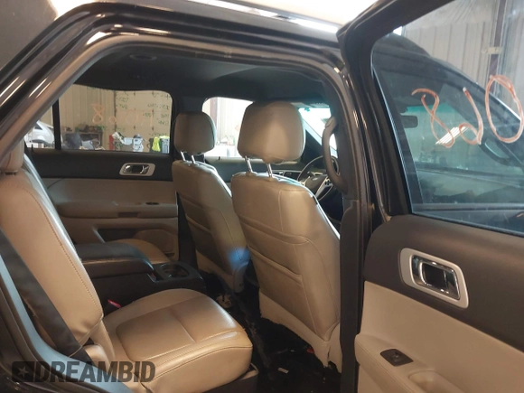 2012 Ford Explorer Limited z VIN 1FMHK8F88CGA47681, wystawiony jako IAAI lot #42488145 z przebiegiem 151 736 mil mil oraz . Historia ofert i sprzedaży dostępna na DreamBid. Obrazek 8.