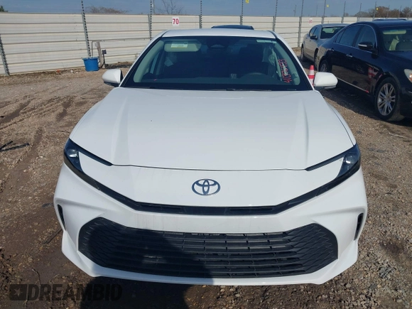2025 Toyota Camry LE with VIN 4T1DAACK3SU529581, listed as a IAAI auction lot 41376433 with 5,283 mi miles and . Bid and sale history available at DreamBid. Image 12.