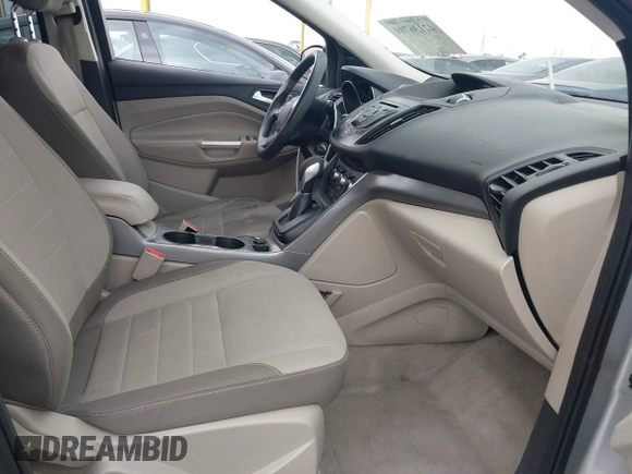 2015 Ford Escape SE with VIN 1FMCU0G95FUC81490, listed as a IAAI auction lot 42136791 with 140,967 mi miles. Bid and sale history available at carsss.com. Image 5.