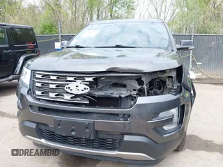 2017 Ford Explorer XLT with VIN 1FM5K7D86HGC21898, listed as a IAAI auction lot 42018490 with 78,139 mi miles and . Bid and sale history available at carsss.com. Image 6.