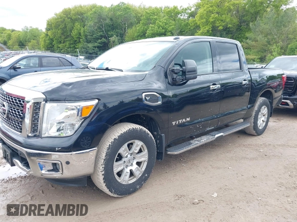 2017 Nissan Titan Platinum Reserve z VIN 1N6AA1E56HN522395, wystawiony jako IAAI lot #42333517 z przebiegiem 111 679 mil mil oraz . Historia ofert i sprzedaży dostępna na DreamBid. Obrazek 17.