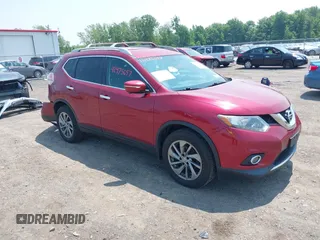 2015 Nissan Rogue SL z VIN 5N1AT2MV3FC907468, wystawiony jako IAAI lot #42475657 z przebiegiem 110 968 mil mil oraz . Historia ofert i sprzedaży dostępna na DreamBid. Obrazek 1.