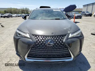 2019 Lexus UX 200 with VIN JTHY3JBHXK2017333, listed as a Copart auction lot 58220535 with 64,044 mi miles and Salvage title. Bid and sale history available at DreamBid. Image 5.