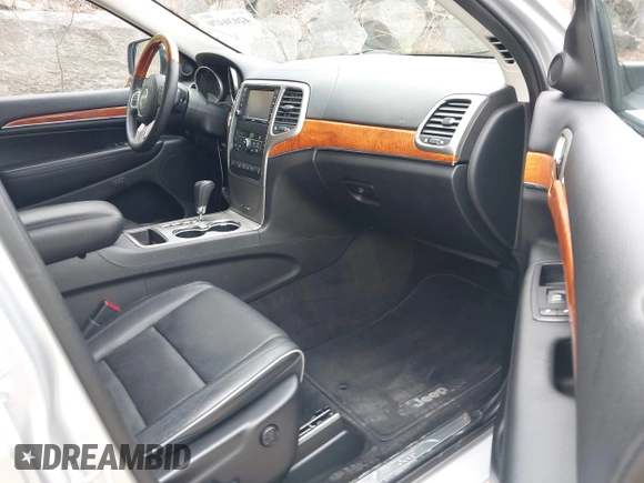 2011 Jeep Grand Cherokee Overland with VIN 1J4RS6GG1BC745794, listed as a IAAI auction lot 42030470 with 47,442 mi miles and . Bid and sale history available at DreamBid. Image 5.