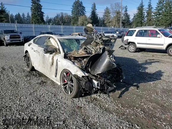 2017 Audi S7 Premium Plus z VIN WAUWFAFC9HN035860, wystawiony jako Copart lot #83564904 z przebiegiem Nie podano mil oraz Szkody całkowita. Historia ofert i sprzedaży dostępna na DreamBid. Obrazek 11.