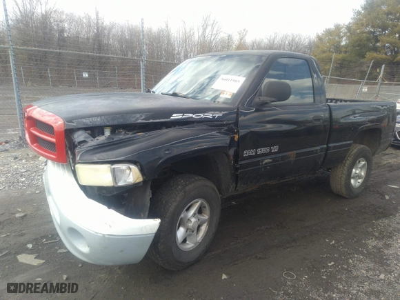 2000 Dodge Ram 1500 with VIN 1B7HF16Y4YS557109, listed as a IAAI auction lot 36011985 with 1 mi miles. Bid and sale history available at carsss.com. Image 2.