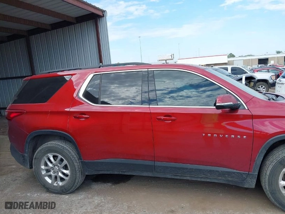 2019 Chevrolet Traverse LT Cloth with VIN 1GNERGKW9KJ259919, listed as a IAAI auction lot 40402725 with 114,645 mi miles. Bid and sale history available at carsss.com. Image 13.