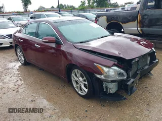 2012 Nissan Maxima S z VIN 1N4AA5AP6CC867969, wystawiony jako IAAI lot #42349374 z przebiegiem 239 075 mil mil oraz . Historia ofert i sprzedaży dostępna na DreamBid. Obrazek 1.