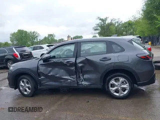 2025 Honda HR-V LX with VIN 3CZRZ2H31SM742182, listed as a IAAI auction lot 42153191 with 3,506 mi miles and . Bid and sale history available at DreamBid. Image 15.