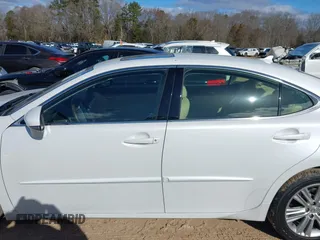 2014 Lexus ES with VIN JTHBK1GG2E2116094, listed as a IAAI auction lot 41728294 with 92,036 mi miles and . Bid and sale history available at carsss.com. Image 14.