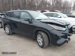 2021 Toyota Highlander L with VIN 5TDBZRBH5MS553042, listed as a IAAI auction lot 41611610 with 83,553 mi miles. Bid and sale history available at carsss.com. Image 1.