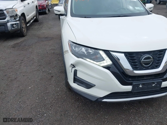 2020 Nissan Rogue SV with VIN JN8AT2MV8LW137111, listed as a IAAI auction lot 41849729 with 59,773 mi miles. Bid and sale history available at carsss.com. Image 6.