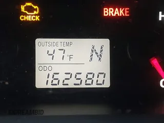 2010 Toyota Matrix with VIN 2T1KU4EE4AC358606, listed as a IAAI auction lot 41731982 with 162,580 mi miles. Bid and sale history available at carsss.com. Image 7.