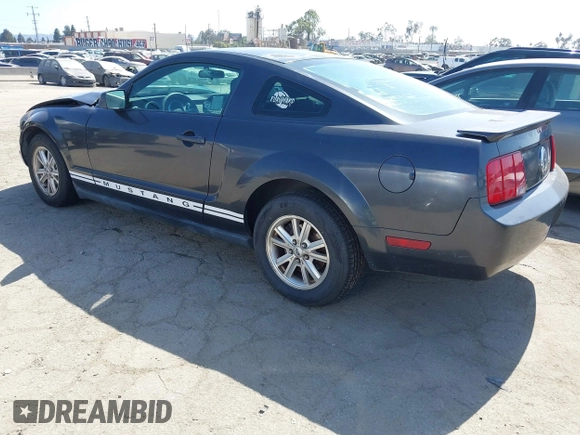 2007 Ford Mustang Deluxe with VIN 1ZVFT80N475280060, listed as a IAAI auction lot 42549286 with 167,289 mi miles and . Bid and sale history available at DreamBid. Image 3.