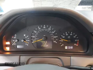 2002 Mercedes-Benz E 320/430 4 Matic with VIN WDBJF83J52X067093, listed as a IAAI auction lot 42119505 with 170,647 mi miles and . Bid and sale history available at DreamBid. Image 7.