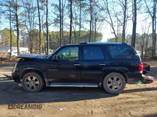 2006 Cadillac Escalade z VIN 1GYEK63N26R131245, wystawiony jako IAAI lot #41355286 z przebiegiem 247 558 mil mil oraz . Historia ofert i sprzedaży dostępna na DreamBid. Obrazek 15.