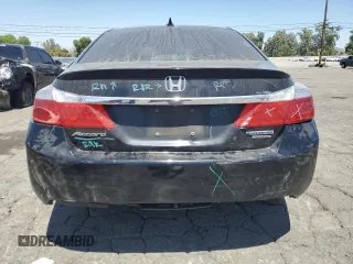 2015 Honda Accord Touring with VIN 1HGCR6F75FA000932, listed as a Copart auction lot 60682095 with 143,105 mi miles and Salvage title. Bid and sale history available at DreamBid. Image 6.